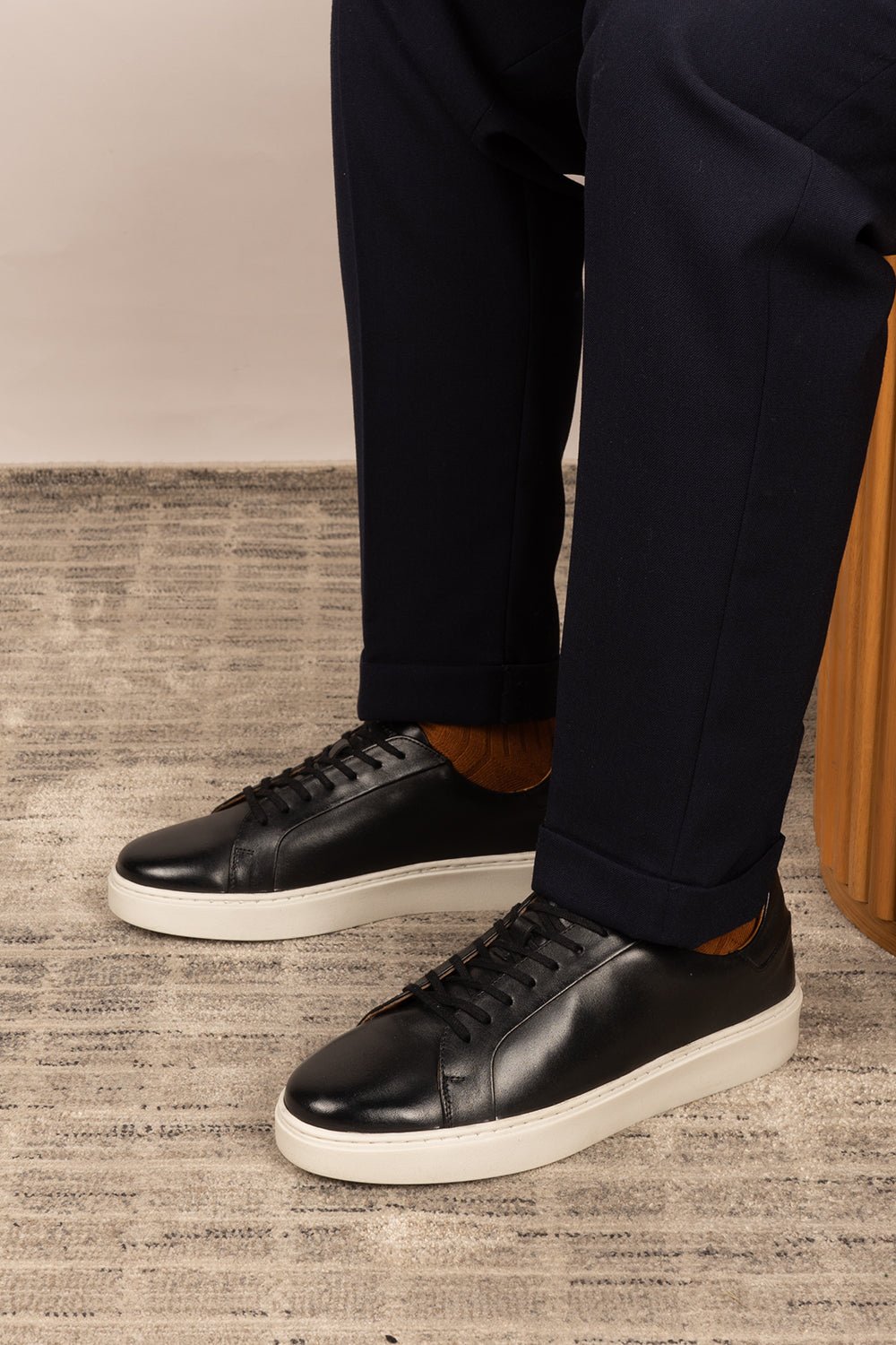 Harris Black - Image 2