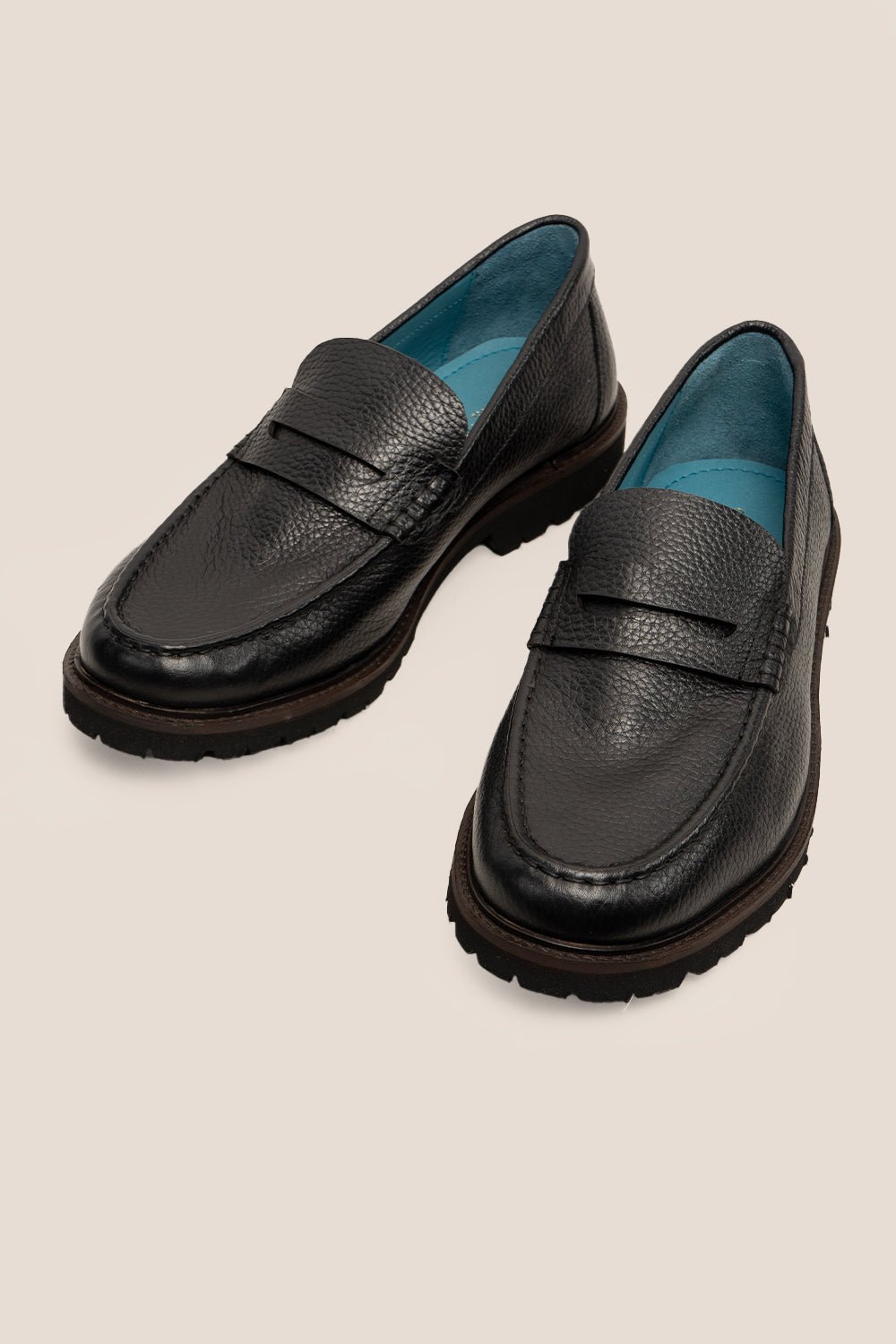 Theo Black - Image 4