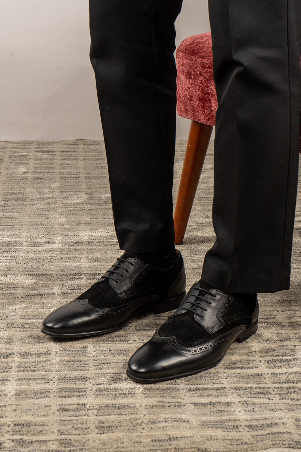 Miles Black/Black - Image 6